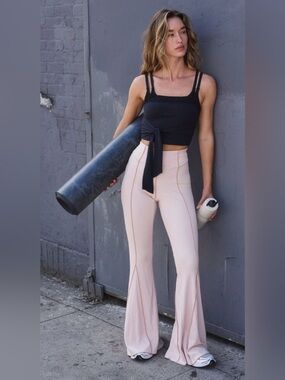 NWT Free People Movement S Feel the Flow Flare Pants in Ballet 🩰 Slipper Pink